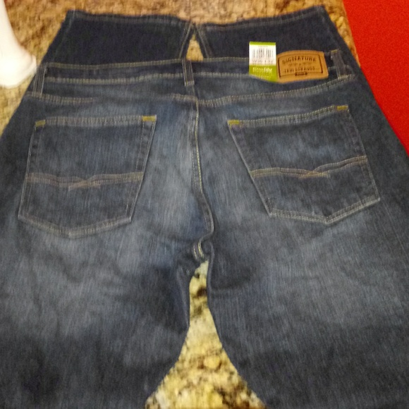 Levi Signature Gold Straight Jeans - Picture 3 of 7